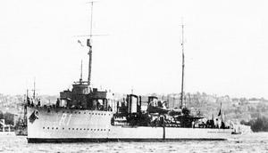 Французский эсминец «R-1» («Беспокойный») в Константинополе, 1919 г.