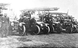 Автопарк Николаевкой пожарной команды 1920-е годы