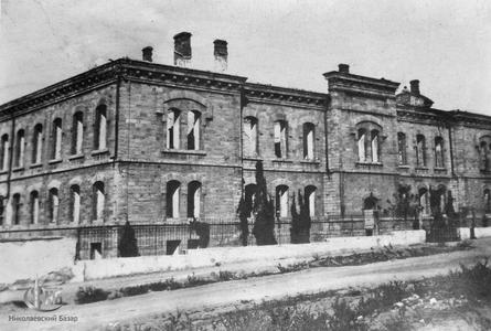 Здание училища во время Второй мировой войны