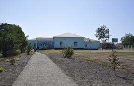 Школа в Дмитриевке, бывшая усадьба Змунчилла.