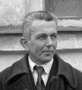 Леонид Семенович Кузнецов, директор Николаевского ист. музея. Умер в Бухенвальде.