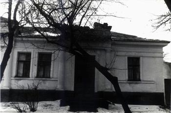 Дом по ул. Наваринская, 25. Фото 1989 года.