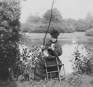 Женщины тоже любили ловить рыбу