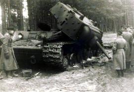 Подбитый танк