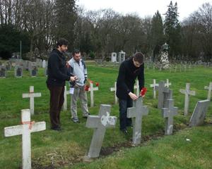 Так выглядит могила нашего земляка Николая Эммануиловича Викорста на кладбище в Льеже